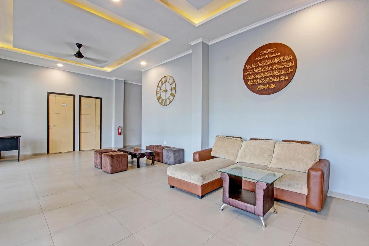 Capital O 91377 Mk Prime Syariah Hotel Semarang Luaran gambar
